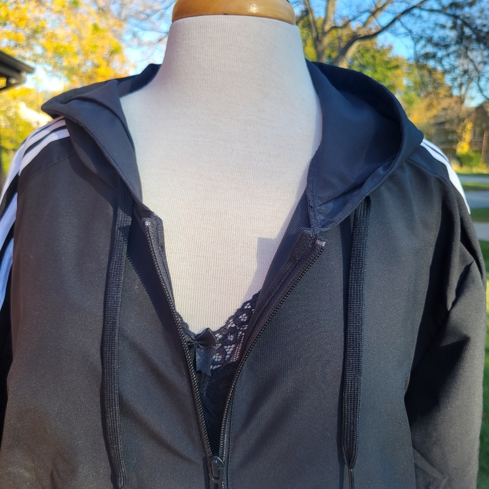 ●●● SOLD ●●● NWOT Adidas Long Sleeved Nylon Windbreaker Jacket - 2X - Picture 4 of 10